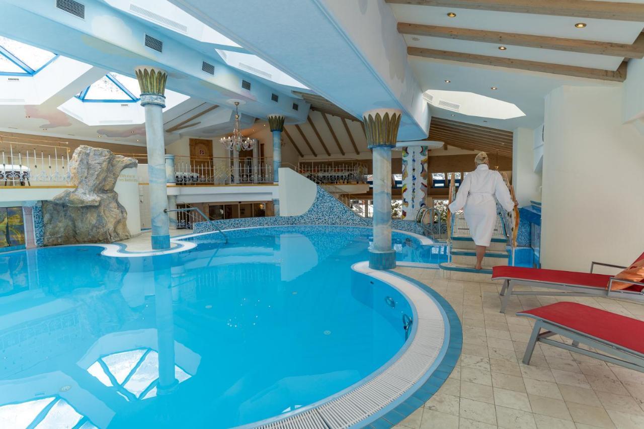 Hotel NeuhinterТукс Екстериор снимка