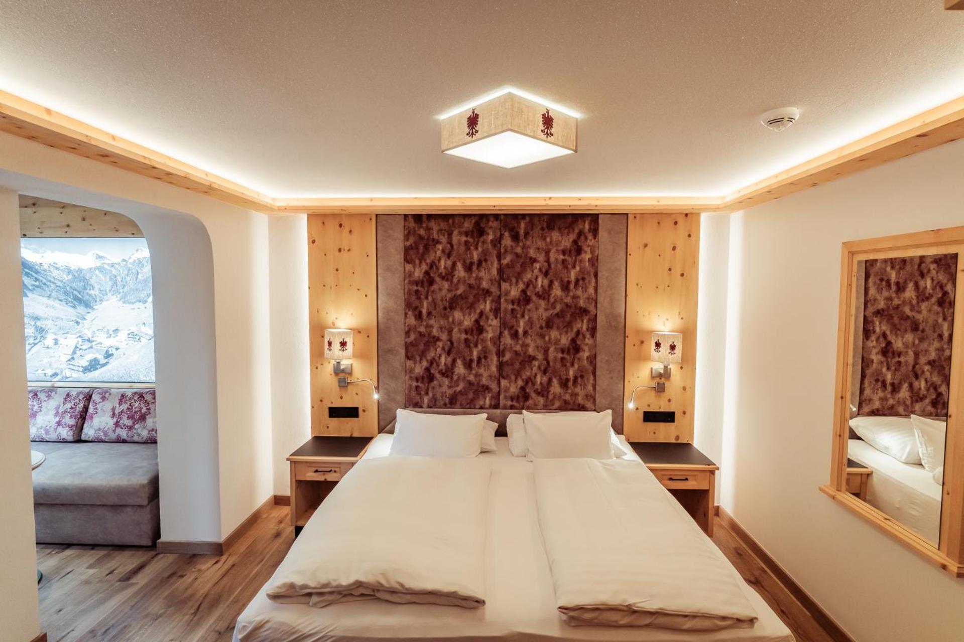 Hotel NeuhinterТукс Екстериор снимка
